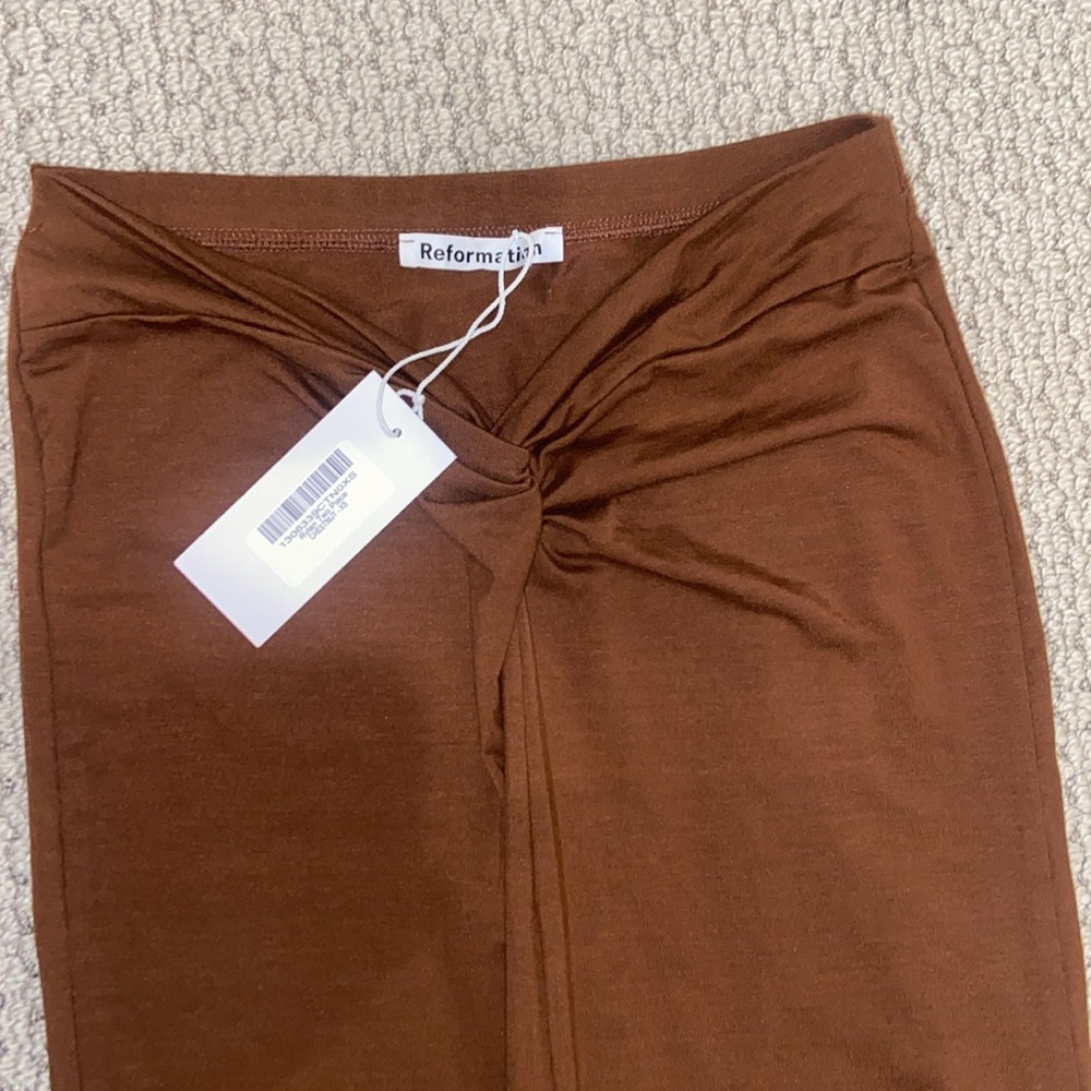 New with Tags! Reformation Rylan Chestnut Skirt, XS - Picture 3 of 7